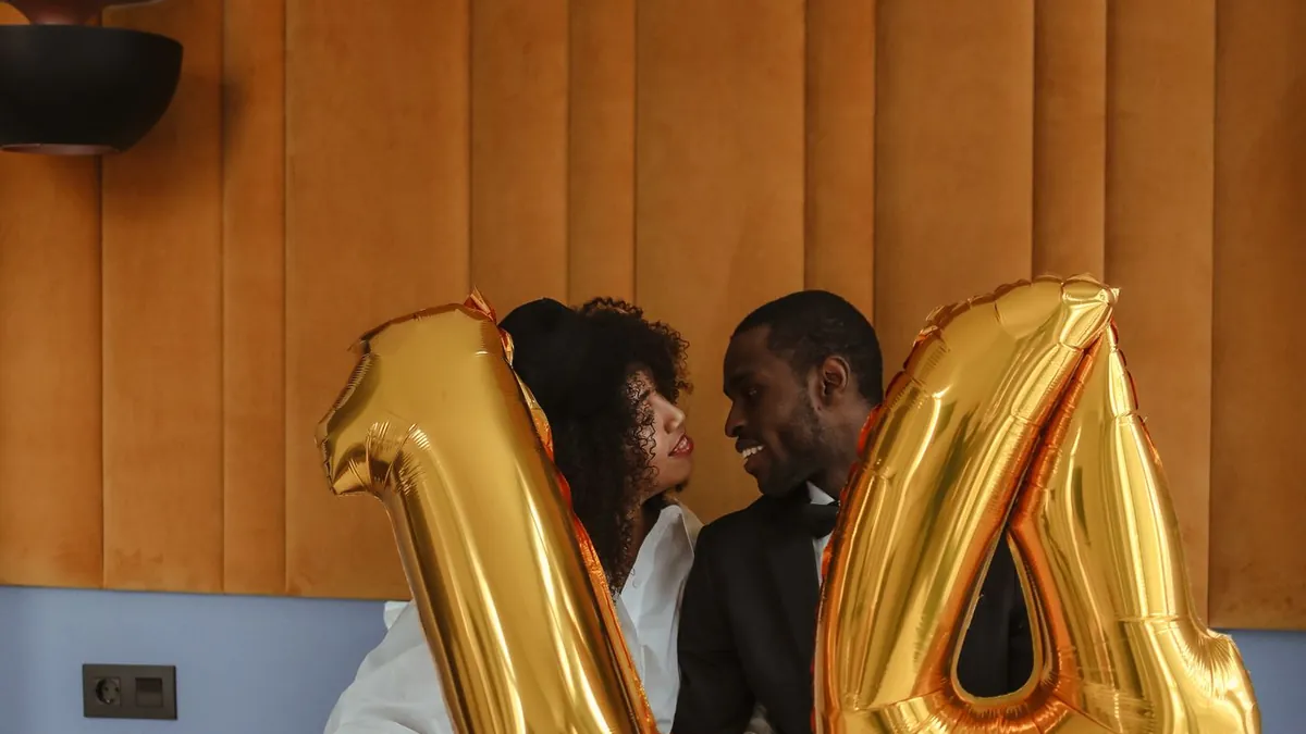 6-Month Anniversary Photo Ideas